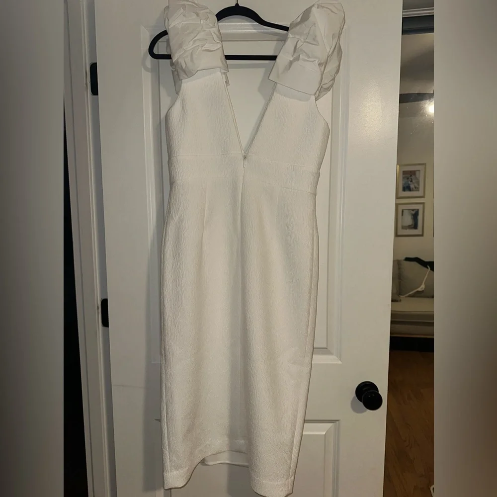 Rebecca Vallance Puff Sleeve V neck Midi dress - Picture 7 of 7